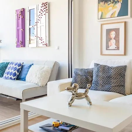 Apartament 3 Bedroom Beautiful In *